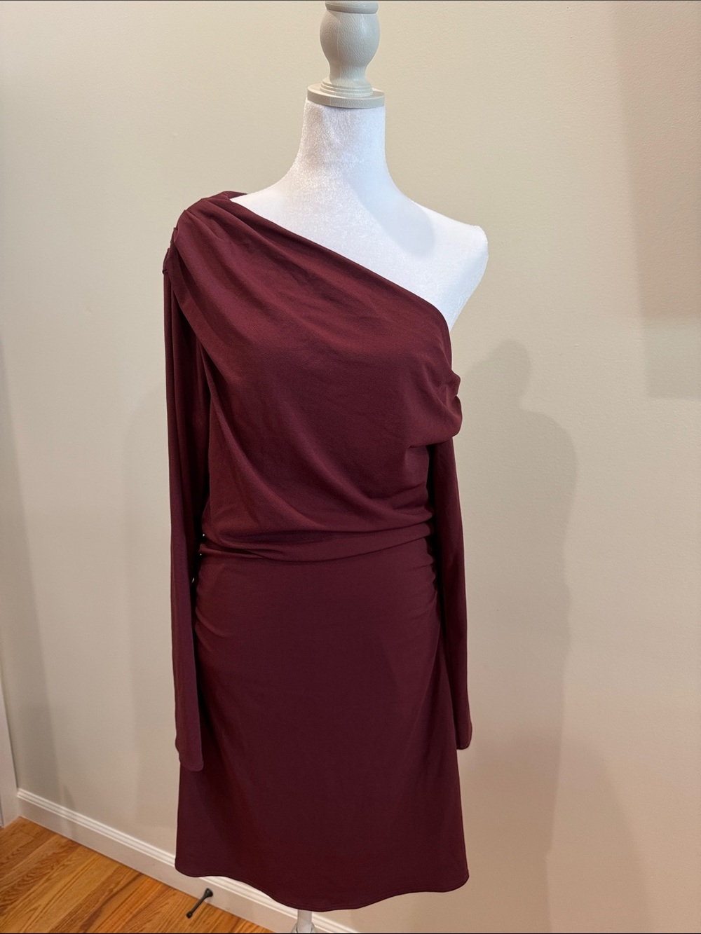 Abercrombie & Fitch Off Shoulder long sleeve dress